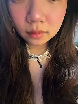 Hotellinh12 online show from 04-19-26, 03:57