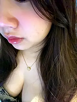 Hotellinh12 online show from 01-12-26, 04:58