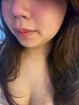 Hotellinh12 online show from 02-12-26, 04:07