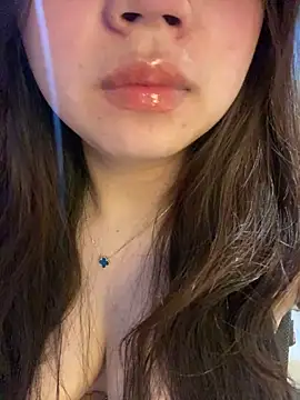 Hotellinh12 online show from 03-11-26, 05:07