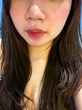 Hotellinh12 online show from 10-29-25, 05:01