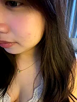 Hotellinh12 online show from 09-17-25, 07:54