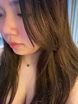 Hotellinh12 online show from 02-27-26, 04:51