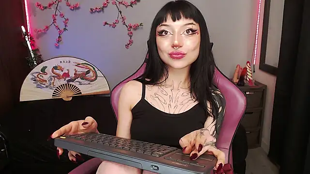 catipetite online show from 01-10-26, 07:47