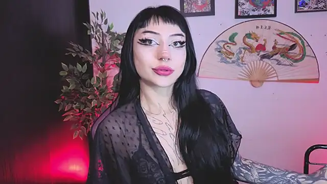 Snapshot of catipetite chatting on 06-29-26, 10:11 catipetite online show from 06-29-26, 10:11