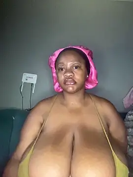 Chubbykarisma27 online show from 09-28-25, 05:14