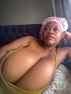 Chubbykarisma27 online show from 02-26-26, 06:57