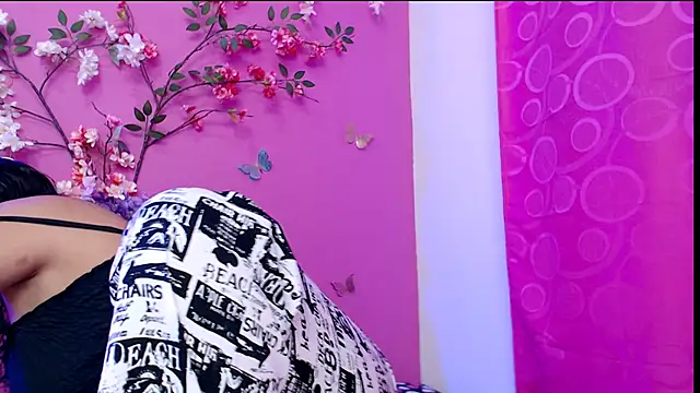 Watagatapitusberry1 online show from 03-17-25, 01:14