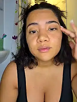 Watagatapitusberry1 online show from 12-13-25, 11:44