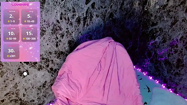 Snapshot of Lanna_belle28 chatting on 02-23-26, 01:33 Lanna belle28 online show from 02-23-26, 01:33