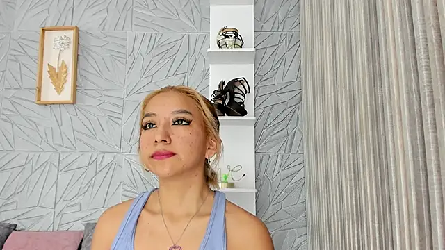 agatadelphine online show from 10-23-25, 01:10