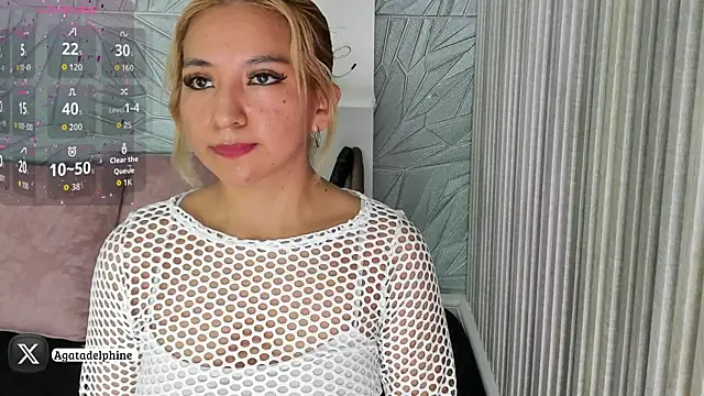 agatadelphine online show from 12-18-25, 02:10