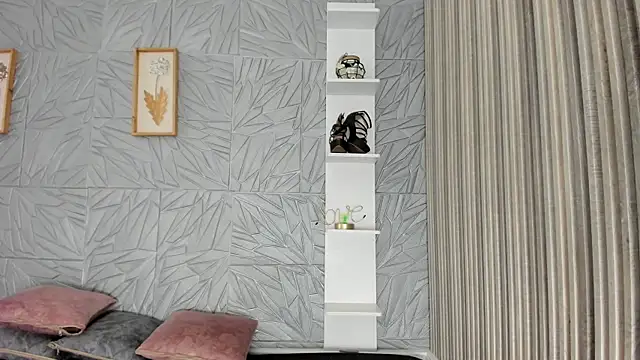 agatadelphine online show from 10-27-25, 01:12