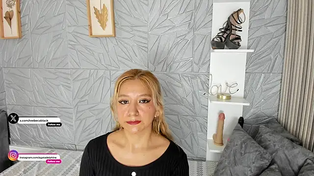 agatadelphine online show from 04-10-26, 01:18