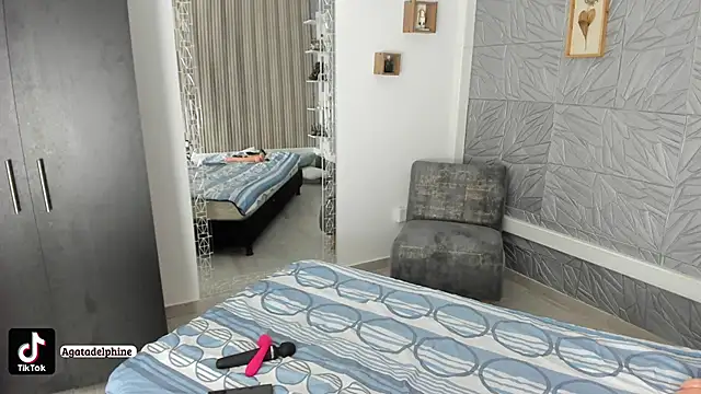 agatadelphine online show from 02-16-26, 01:32