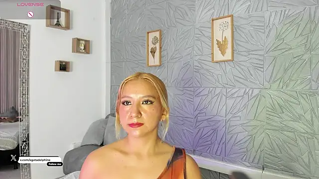 agatadelphine online show from 06-11-26, 01:30