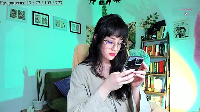 Conlosmichis online show from 11-24-25, 11:49