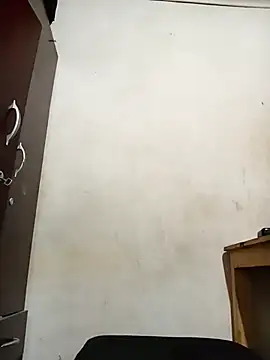 Snapshot of Uncletee112 chatting on 09-13-25, 11:05 Uncletee112 online show from 09-13-25, 11:05