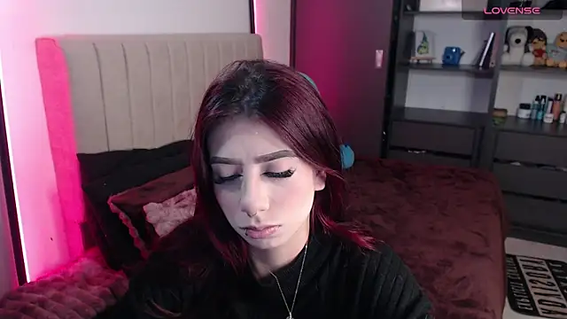 Snapshot of Your_rosalie chatting on 04-26-26, 05:05 Your rosalie online show from 04-26-26, 05:05