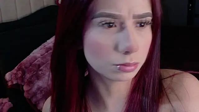 Snapshot of Your_rosalie chatting on 05-16-26, 04:11 Your rosalie online show from 05-16-26, 04:11