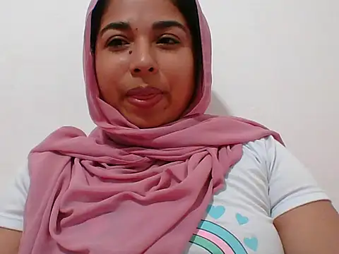 hurrem had online show from 04-24-26, 09:44