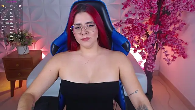 Snapshot of lizowenn_ chatting on 01-06-26, 07:07 lizowenn online show from 01-06-26, 07:07