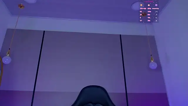 lizowenn  online show from 03-10-26, 01:15