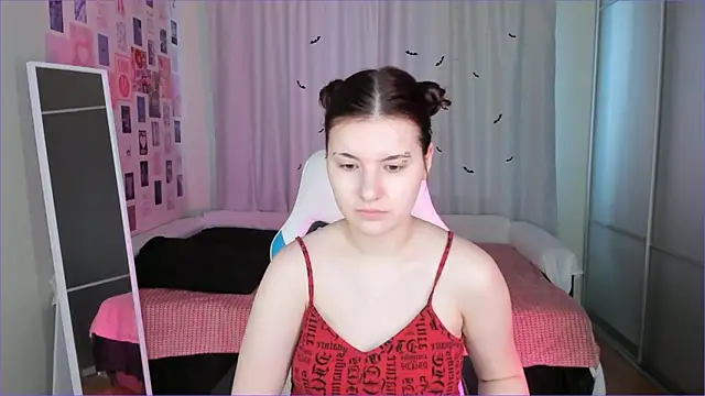 Vanessa Verona online show from 03-28-26, 05:08