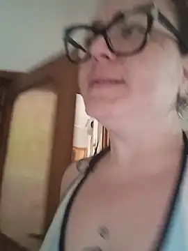peachgirlmartyna online show from 07-18-26, 01:30