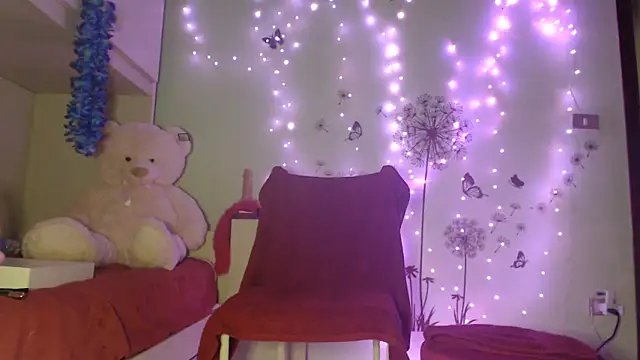 Snapshot of peachgirlmartyna chatting on 03-01-25, 04:00 peachgirlmartyna online show from 03-01-25, 04:00