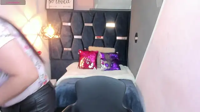 GiaFox  online show from 09-09-25, 08:40