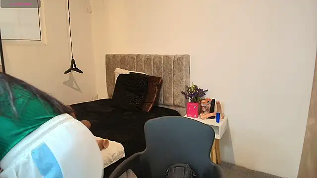 GiaFox  online show from 02-05-26, 08:15