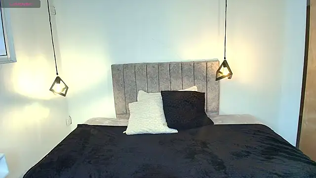 GiaFox  online show from 05-07-26, 08:34