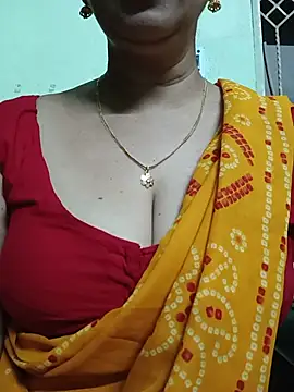 Snapshot of Rosy-B chatting on 07-28-26, 05:45 Rosy-B online show from 07-28-26, 05:45
