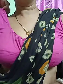 Snapshot of Rosy-B chatting on 07-09-26, 05:34 Rosy-B online show from 07-09-26, 05:34