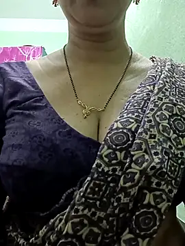 Rosy-B online show from 12-17-25, 12:37