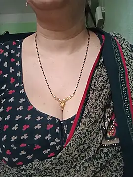 Snapshot of Rosy-B chatting on 06-26-26, 12:27 Rosy-B online show from 06-26-26, 12:27