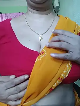 Snapshot of Rosy-B chatting on 07-18-26, 09:51 Rosy-B online show from 07-18-26, 09:51