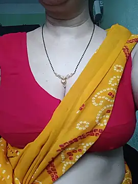Snapshot of Rosy-B chatting on 07-04-26, 01:23 Rosy-B online show from 07-04-26, 01:23