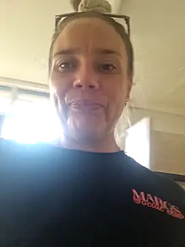 Off the Lesh online show from 12-17-25, 07:30