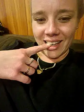 Off the Lesh online show from 11-29-25, 03:45