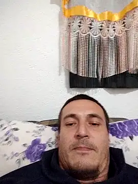 mayk18cm online show from 10-19-25, 12:24