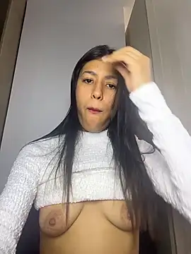 Snapshot of Valentinabaker chatting on 05-01-26, 02:00 Valentinabaker online show from 05-01-26, 02:00