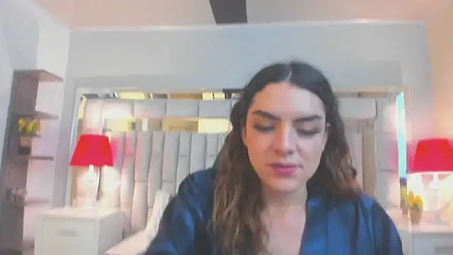 mariiahneedles online show from 11-29-25, 10:32