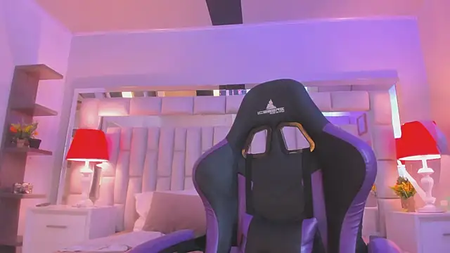 mariiahneedles online show from 03-07-26, 01:12