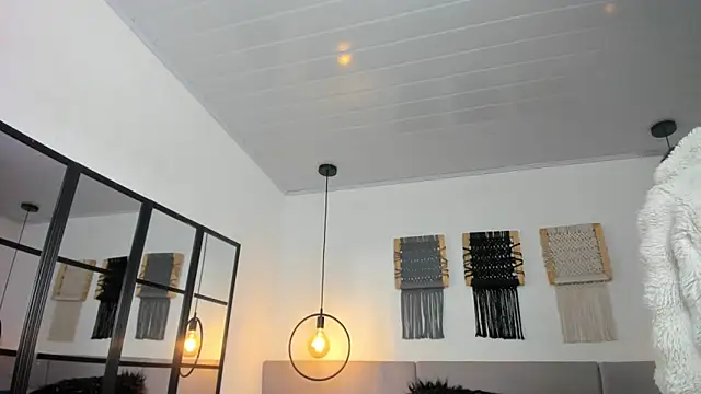 Snapshot of Sweet_camille chatting on 02-10-26, 02:32 Sweet camille online show from 02-10-26, 02:32