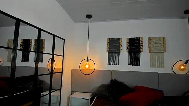 Snapshot of Sweet_camille chatting on 11-15-25, 02:26 Sweet camille online show from 11-15-25, 02:26