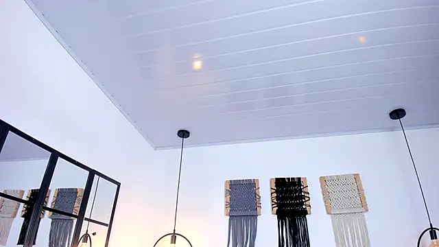 Snapshot of Sweet_camille chatting on 11-26-25, 02:22 Sweet camille online show from 11-26-25, 02:22