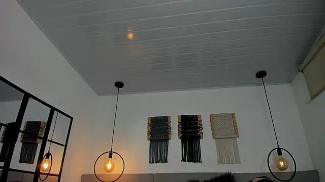 Snapshot of Sweet_camille chatting on 02-04-26, 03:01 Sweet camille online show from 02-04-26, 03:01