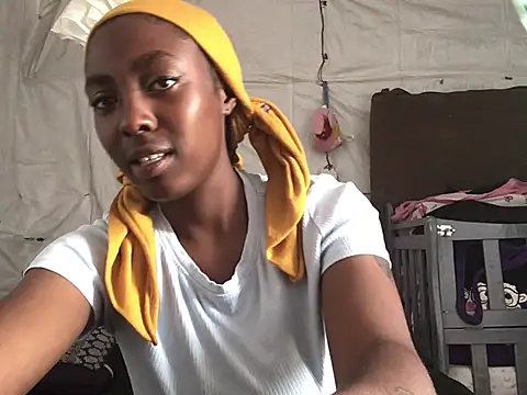 Snapshot of Barbiesharzia chatting on 06-12-26, 10:57 Barbiesharzia online show from 06-12-26, 10:57